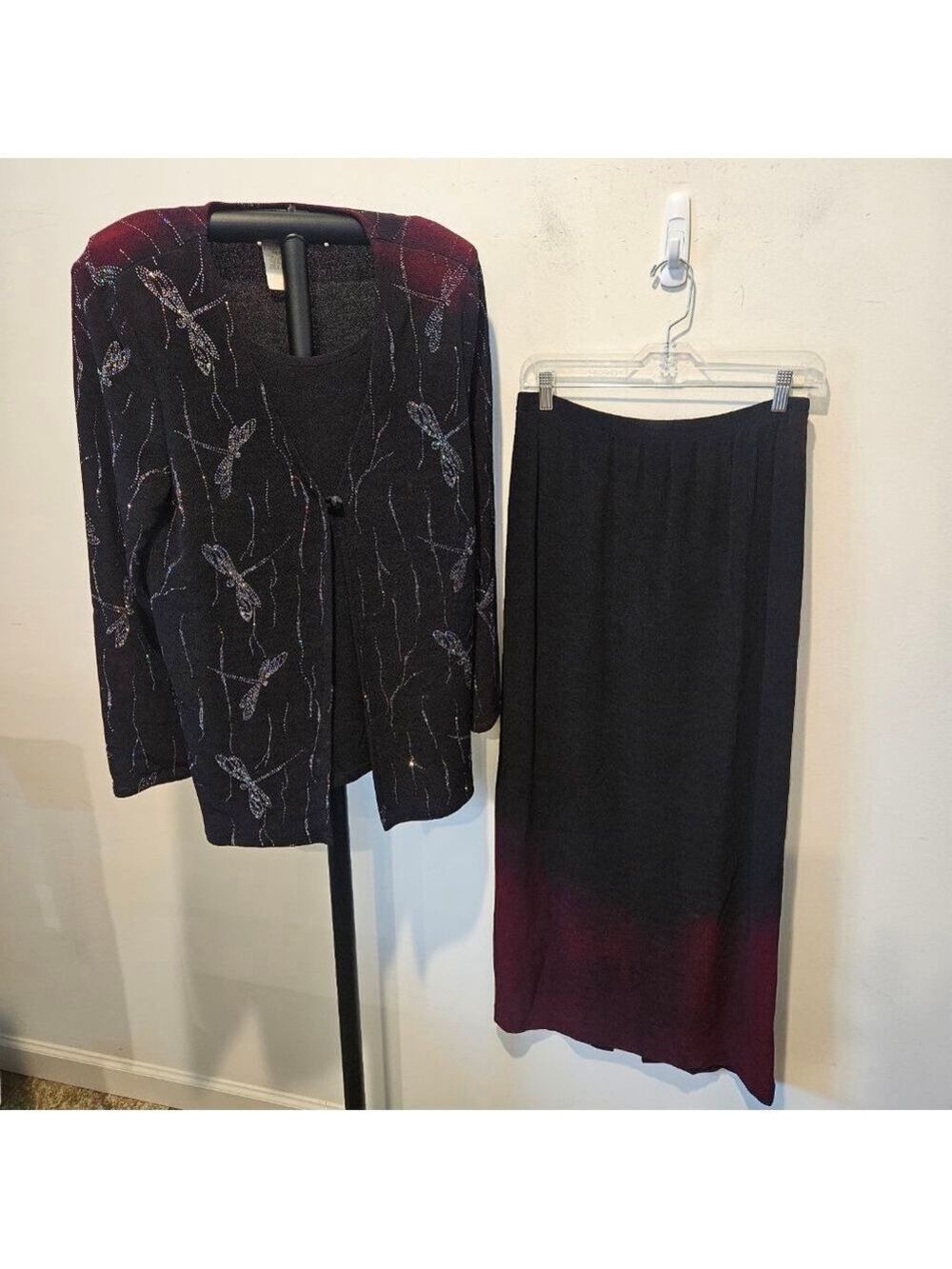 Women's Jessica Howard Black & Red Hombre Skirt Set Size 10